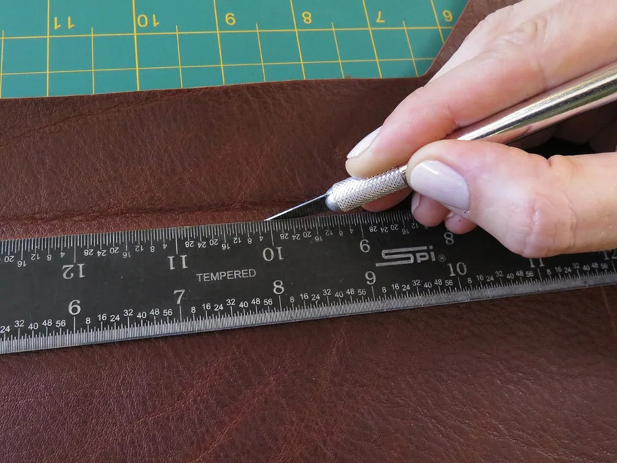 leather cutting manually, leather cutting by hand